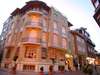 Uyan Hotel 